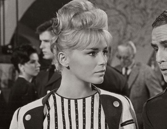 30 Stunning 60s And 70s Hairstyles