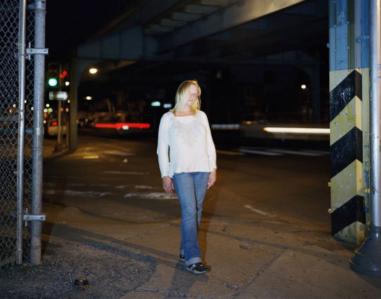 Photographer Reveals The “addicted” Side Of The Streets Of Philadelphia