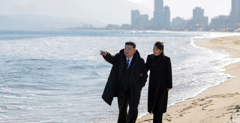 Kim Jong Un and his daughter's visit to a luxury tourist resort