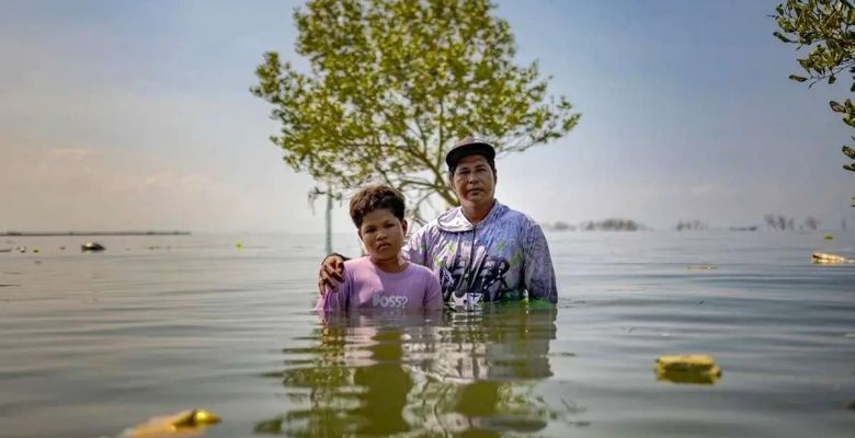 How Climate Change and Land Reclamation Are Consuming Philippine Coastal Villages