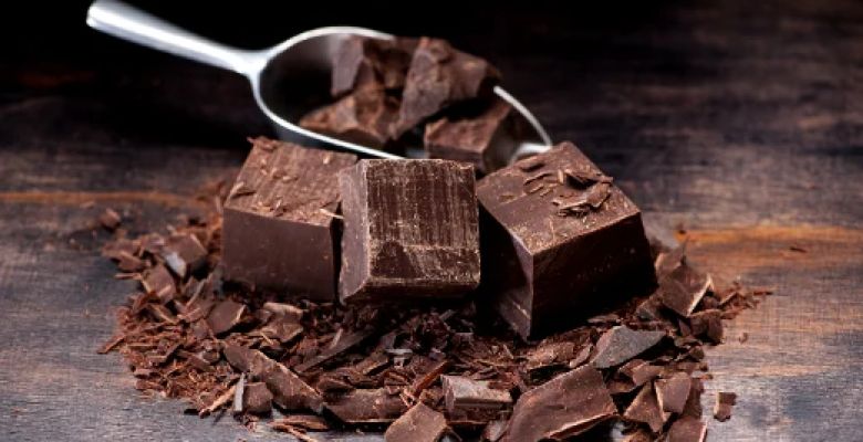 Your Arteries Need This: Dark Chocolate's Power to Restore Vascular Health