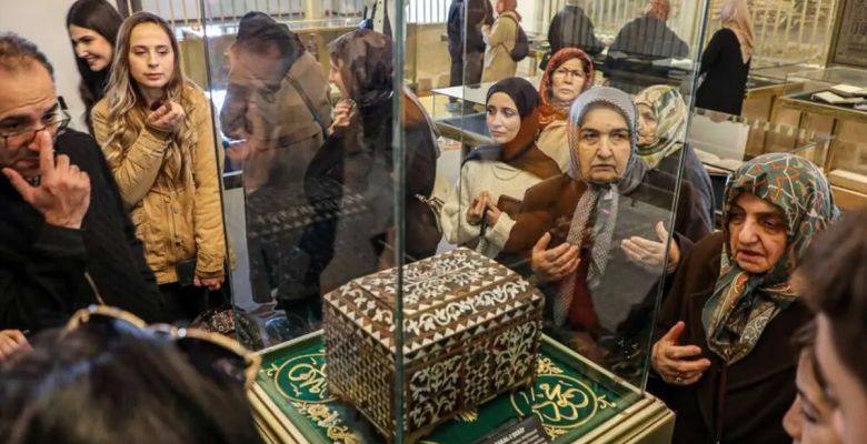 The Architect of Ecstasy: How Rumi’s Ancient Path of Love Conquered the Modern Heart